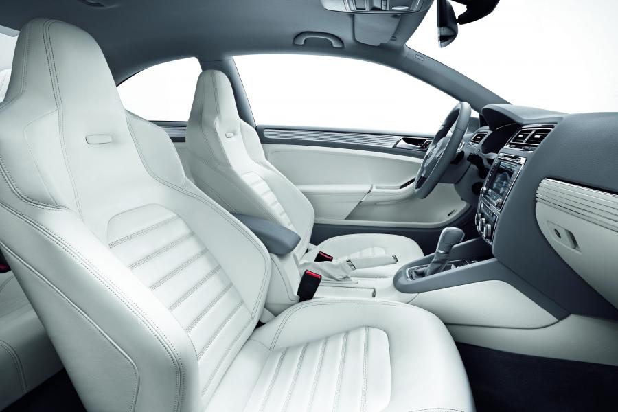  Volkswagen New Compact Coupe 2010 года  (фото 3 из 14)
